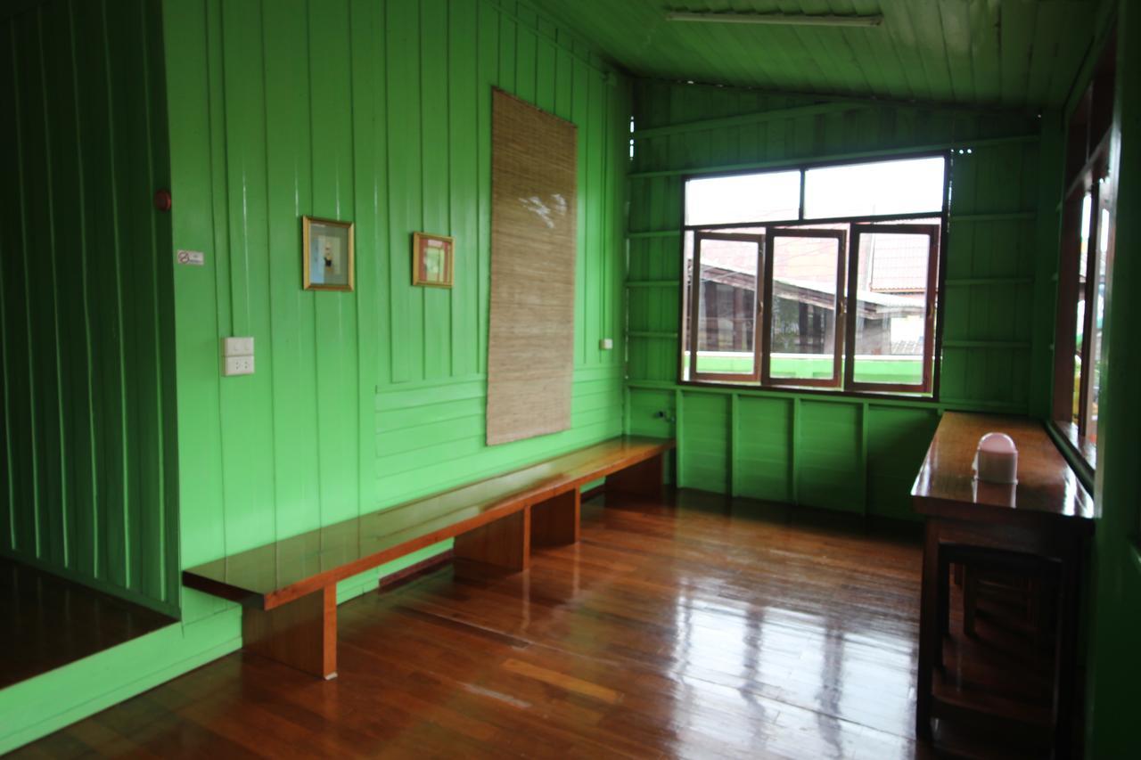 Baan Bua Homestay Chiang Rai Esterno foto