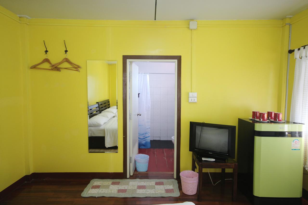 Baan Bua Homestay Chiang Rai Esterno foto