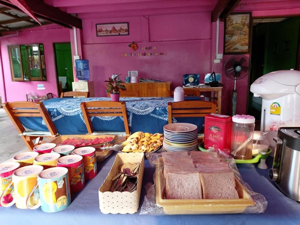 Baan Bua Homestay Chiang Rai Esterno foto